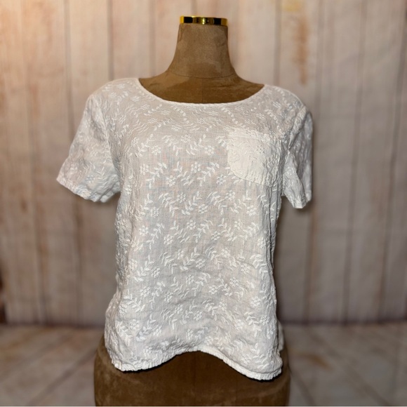 Sigrid Olsen Tops - Sigrid Olsen White Linen Textured Short Sleeve Top, Sz M, embroidered front​